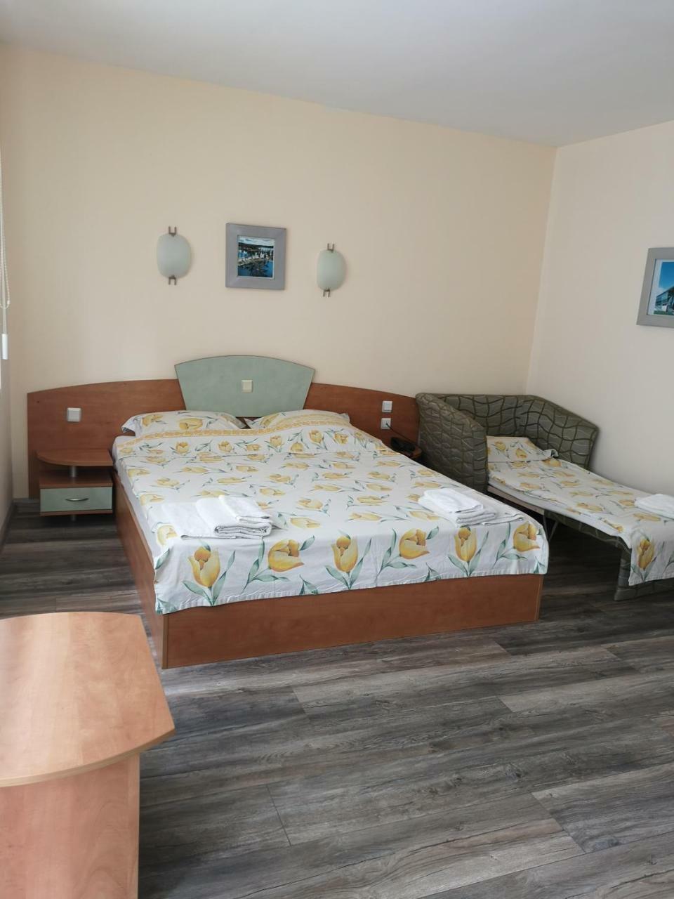 Fresh Family Hotel Ravda Exteriör bild